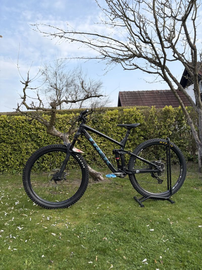 Trek Slash 8