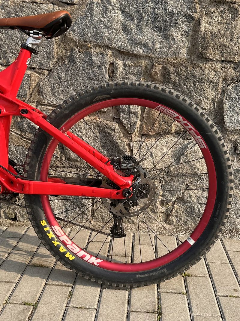 ENDURO | TREK REMEDY | TOP