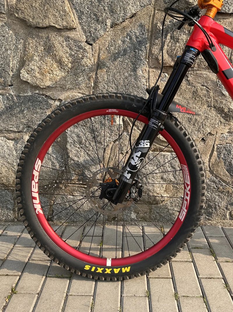 ENDURO | TREK REMEDY | TOP