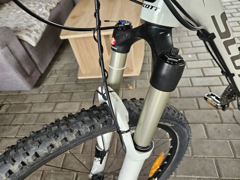 Celoodpružené horské kolo Scott Spark