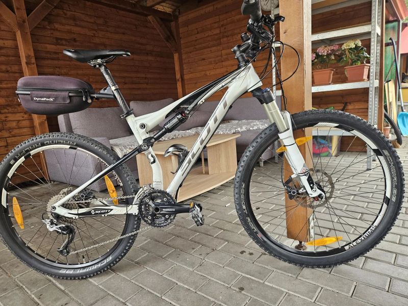 Celoodpružené horské kolo Scott Spark