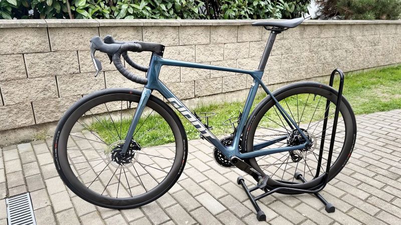 Giant TCR Advanced PRO 0 AXS, wattmetr, vel. M/L, 50km