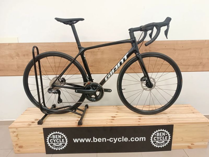 Giant TCR Pro Di2 2x12 ultegra < 100 km