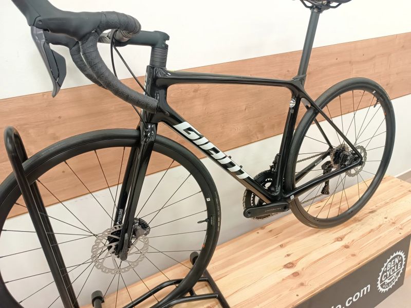 Giant TCR Pro Di2 2x12 ultegra < 100 km