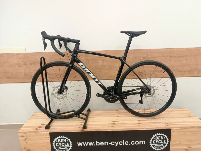 Giant TCR Pro Di2 2x12 ultegra < 100 km