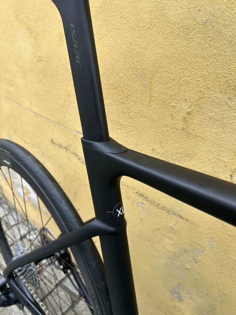 Isaac Boson Stone Black SRAM RIVAL AXS + karbonová kola FFWD TYRO 2 - NOVÉ KOLO