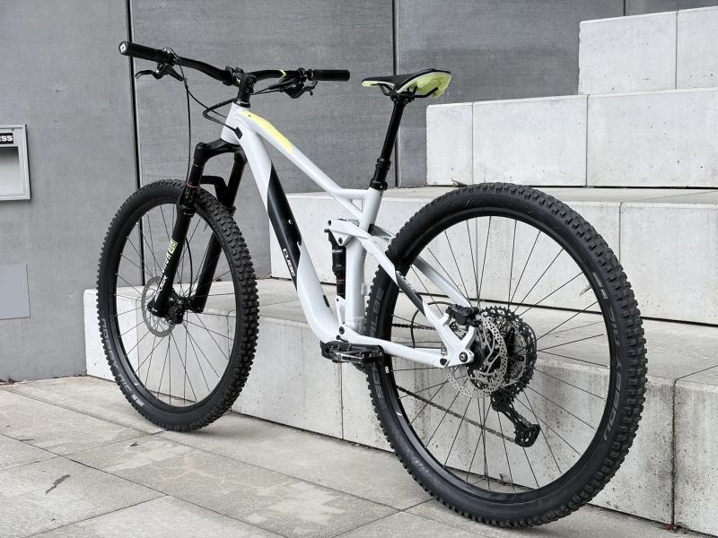 Cube Stereo 120 Race 29", vel. M, 2020