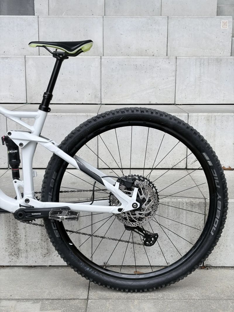 Cube Stereo 120 Race 29", vel. M, 2020