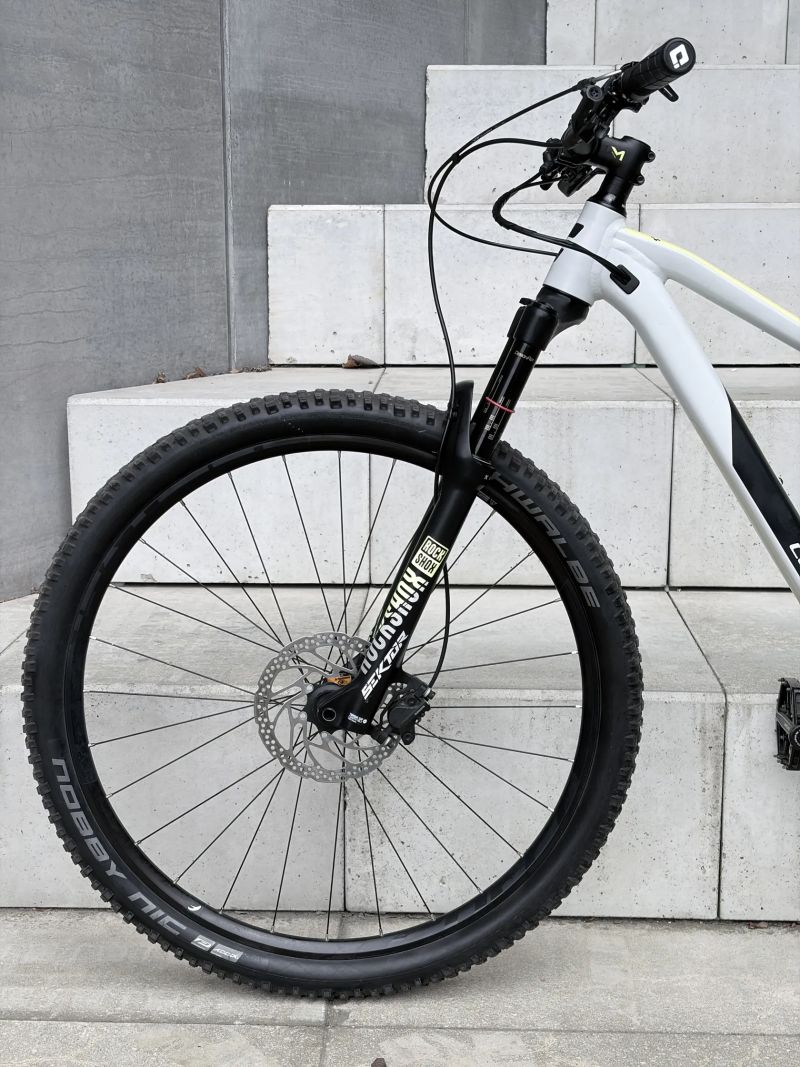 Cube Stereo 120 Race 29", vel. M, 2020