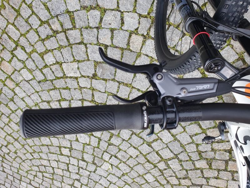 Scott Spark RC Team Issue 2025 vel.M do Srpna 2027 v záruce výrobce