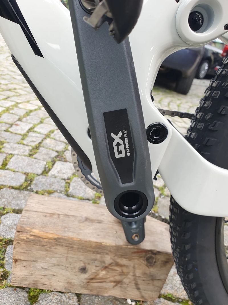 Scott Spark RC Team Issue 2025 vel.M do Srpna 2027 v záruce výrobce