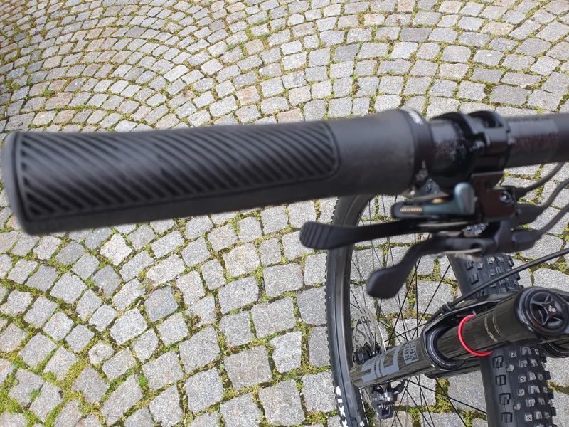 Scott Spark RC Team Issue 2025 vel.M do Srpna 2027 v záruce výrobce