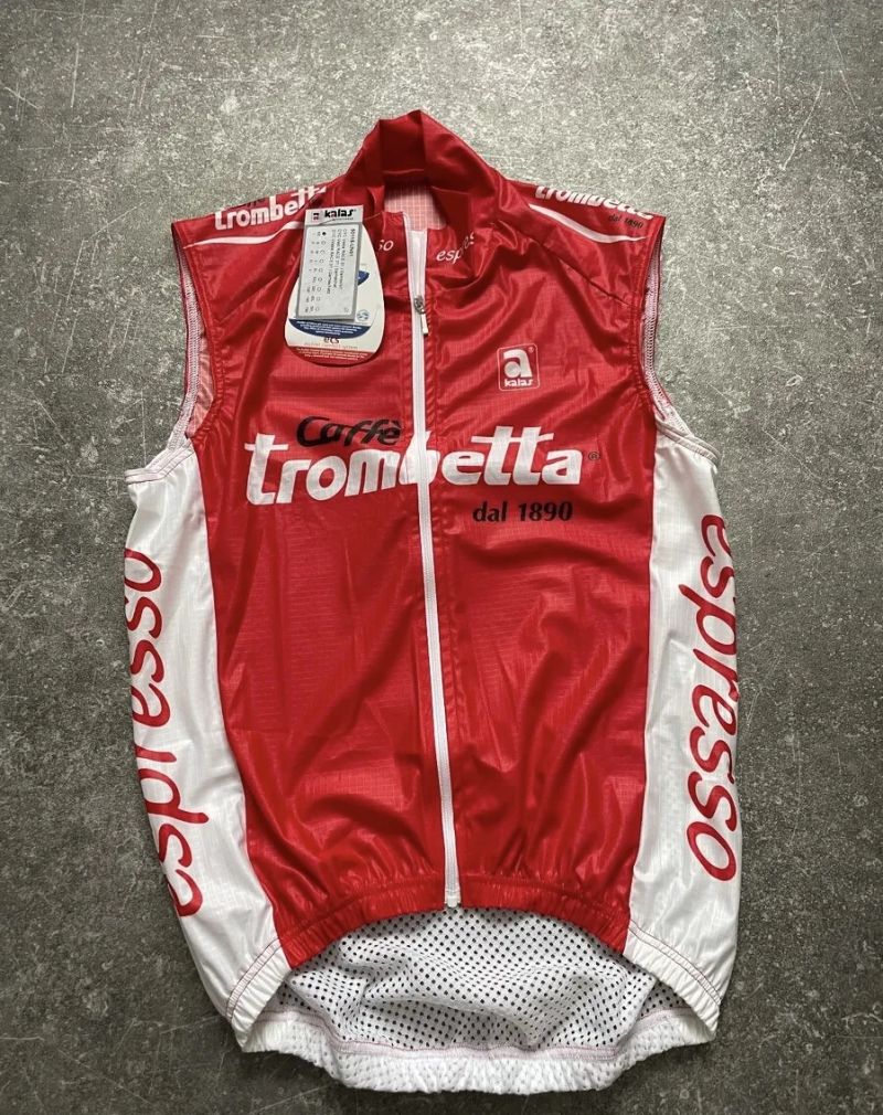 Kalas vesta Trombetta