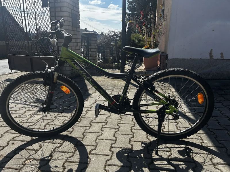 Rock Machine Surge 24