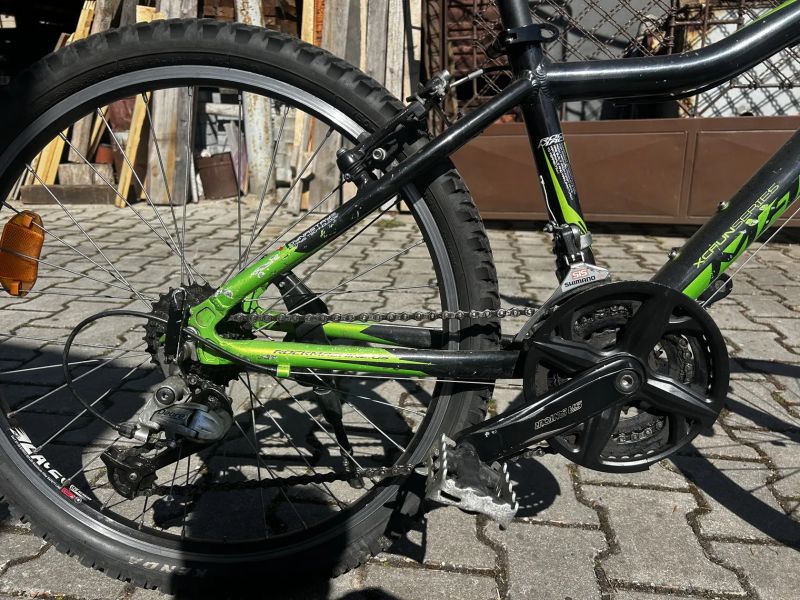 Rock Machine Surge 24