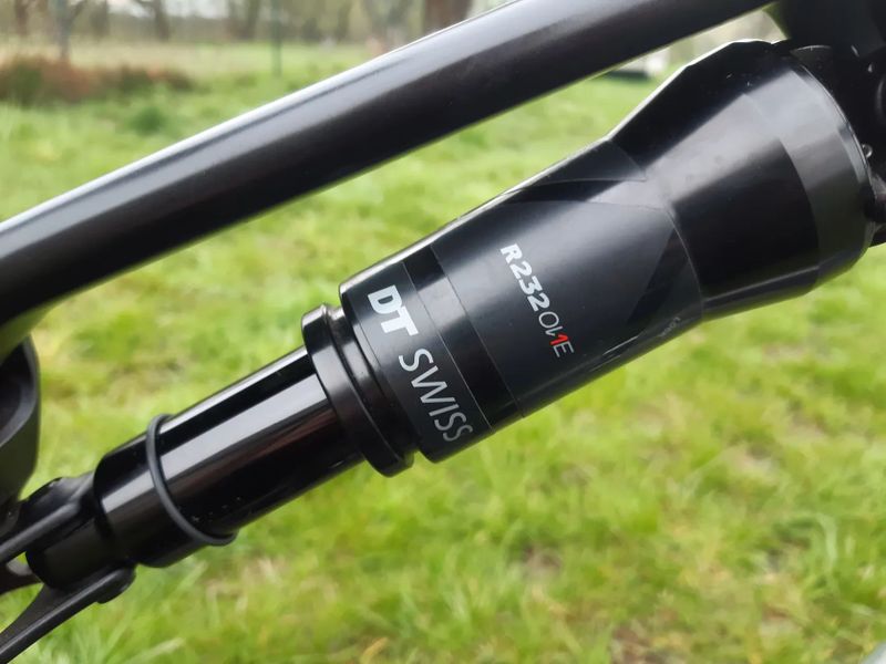 Superior TEAM XF Váha 10,7kg