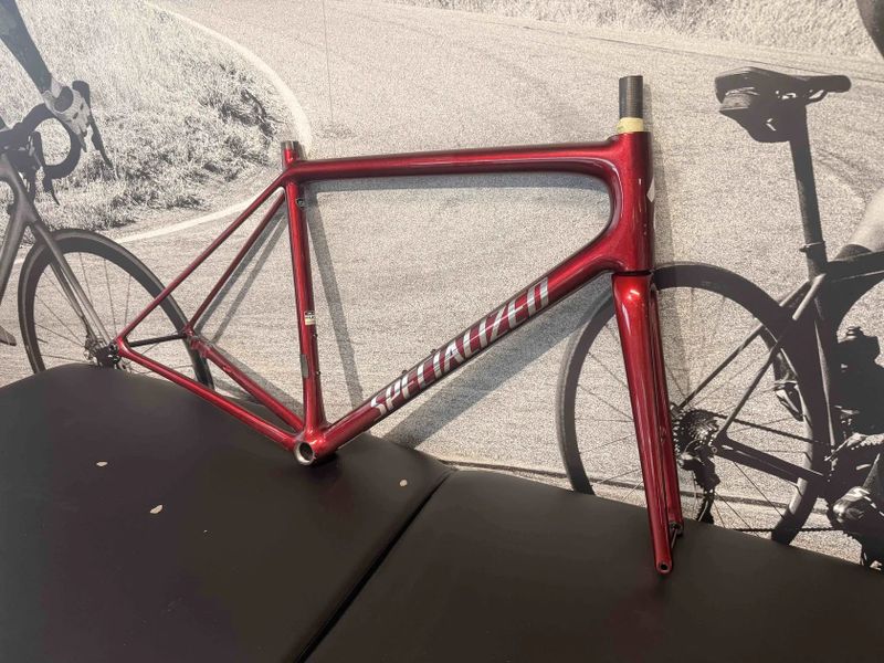 Silniční kolo Specialized Aethos 2 PRO - 56, 705g