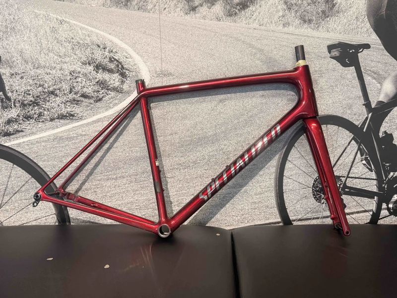 Silniční kolo Specialized Aethos 2 PRO - 56, 705g
