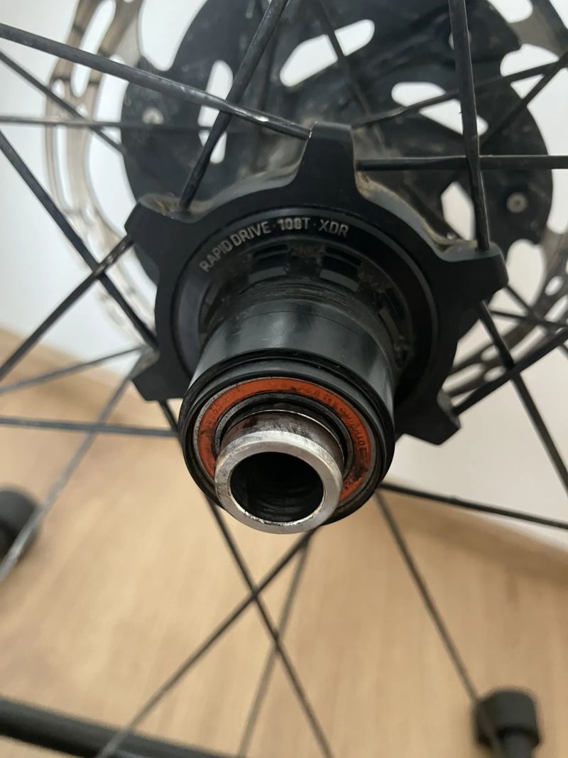 Pár kol Bontrager Aeolus Pro 3V TLR s náboji Rapid Drive 108