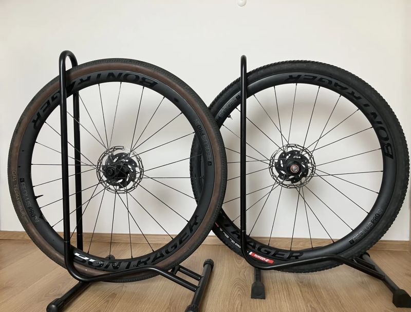 Pár kol Bontrager Aeolus Pro 3V TLR s náboji Rapid Drive 108