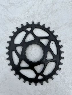 Převodník Absolute Black Race Face Oval 32zubů