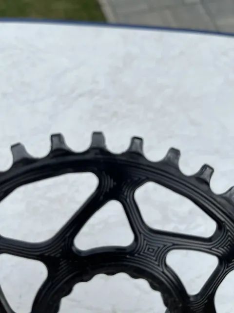 Převodník Absolute Black Race Face Oval 32zubů