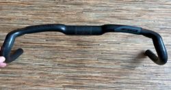  FSA řidítka s integrací K-FORCE AGX LOOP carbon 420mm