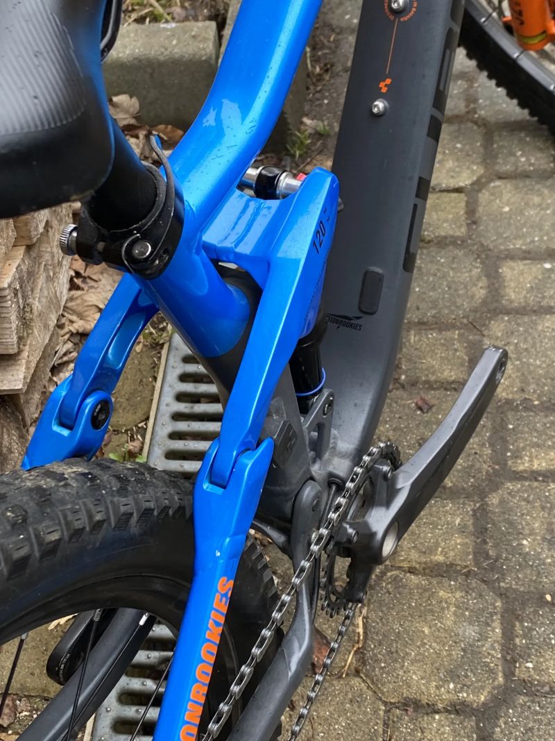 Cube Stereo 120 Rookie actionteam velikost S, kola 27,5