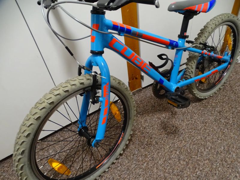 Cube Race 20" nevyužité kolo jako nové