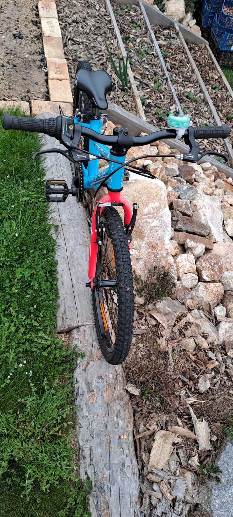 Author Cosmic 20" - TOP STAV