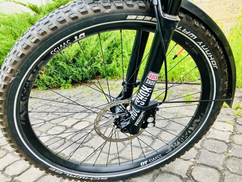 Unikátní custom stavba - terénní drtič, street fighter