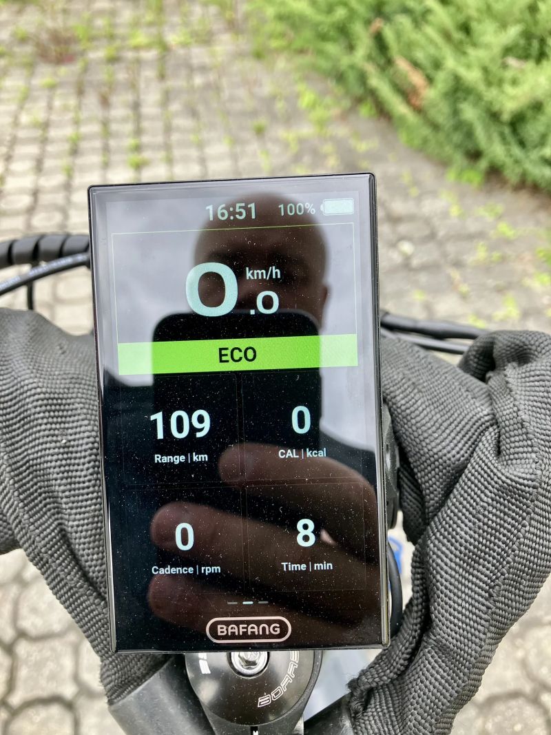 Unikátní custom stavba - terénní drtič, street fighter