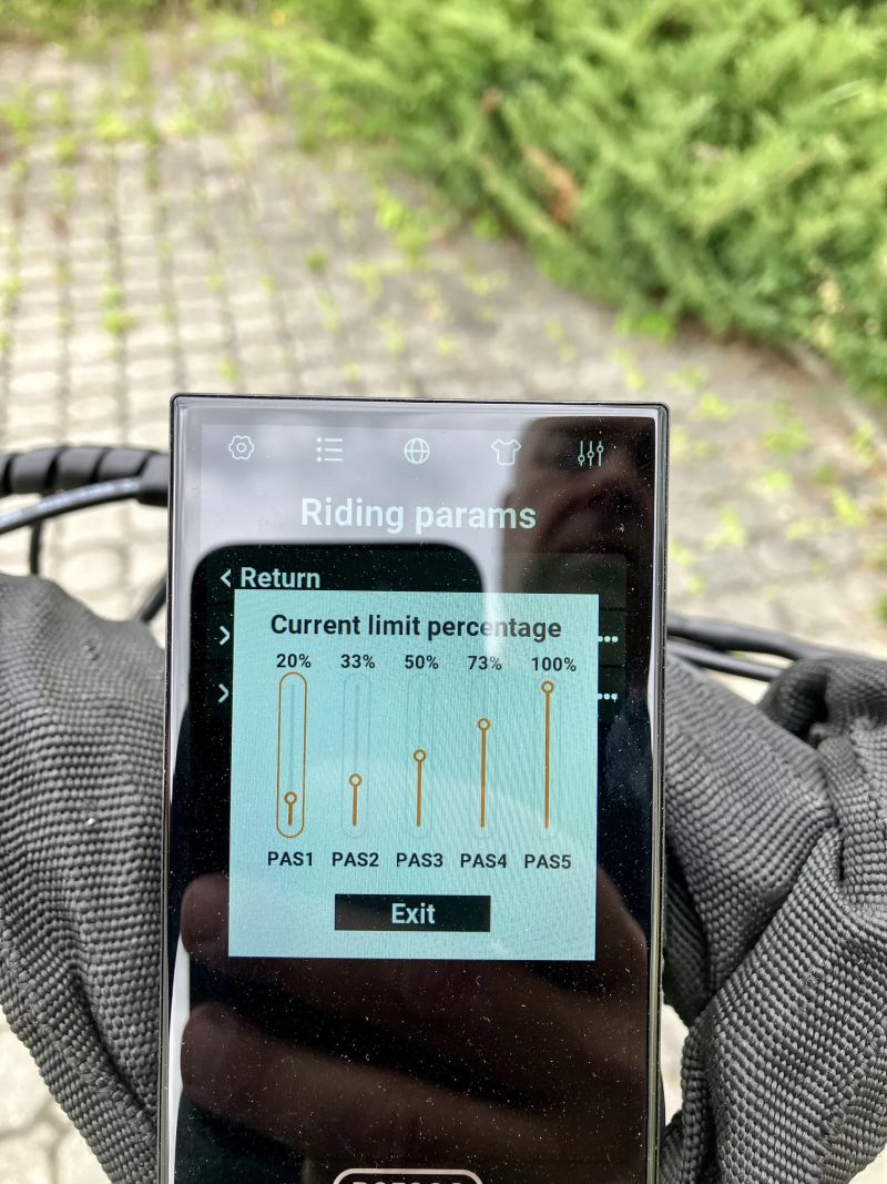 Unikátní custom stavba - terénní drtič, street fighter