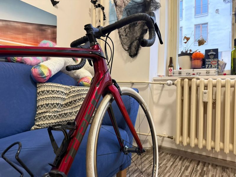 Trek Emonda SL6 - karbonová silnice – Vel. 58, Ultegra, Powermeter