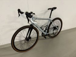 Gravel/Silniční Triban RC120, sada GRX 2x10, hydraulické brzdy, pláště Panaracer Gravelking 700x38