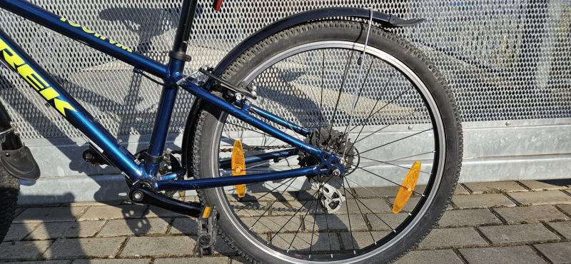 Trek Wahoo 24 - dark aquatic