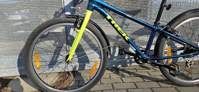 Trek Wahoo 24 - dark aquatic