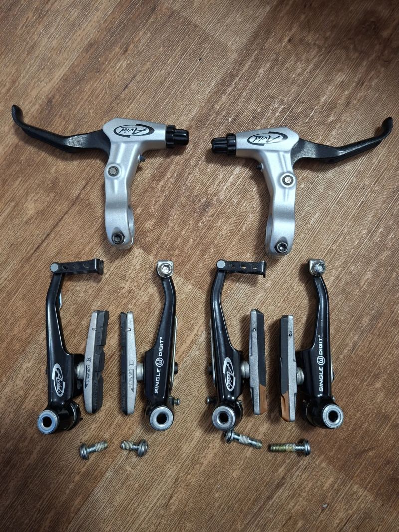 Avid SingleDigit 3 + páky 