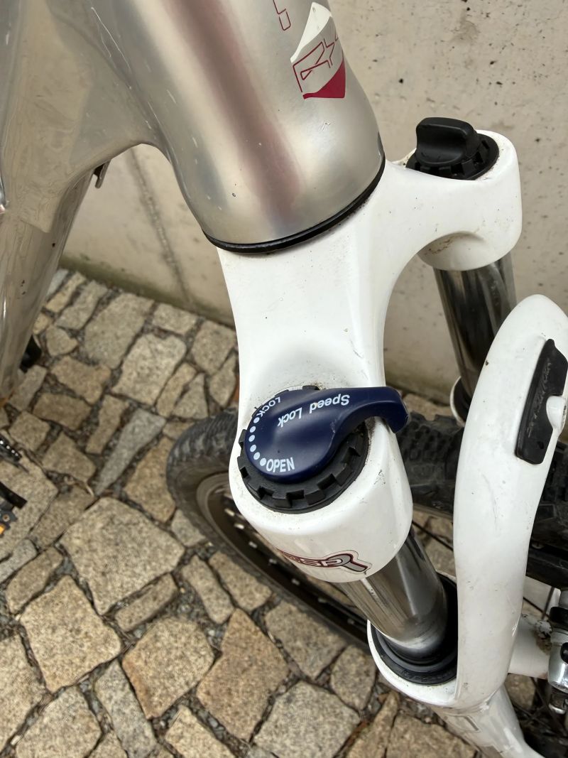 Trekové dámské kolo Superior