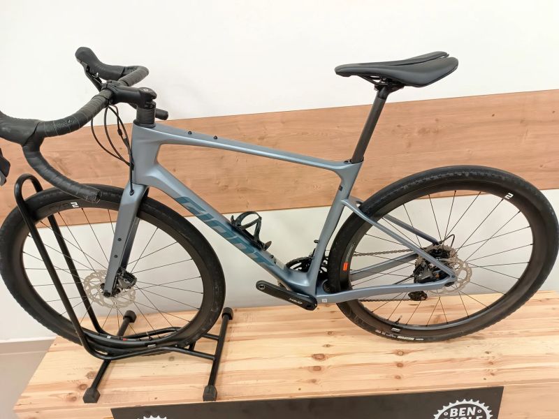 Giant Revolt advanced 0 - karbonová kola Giant