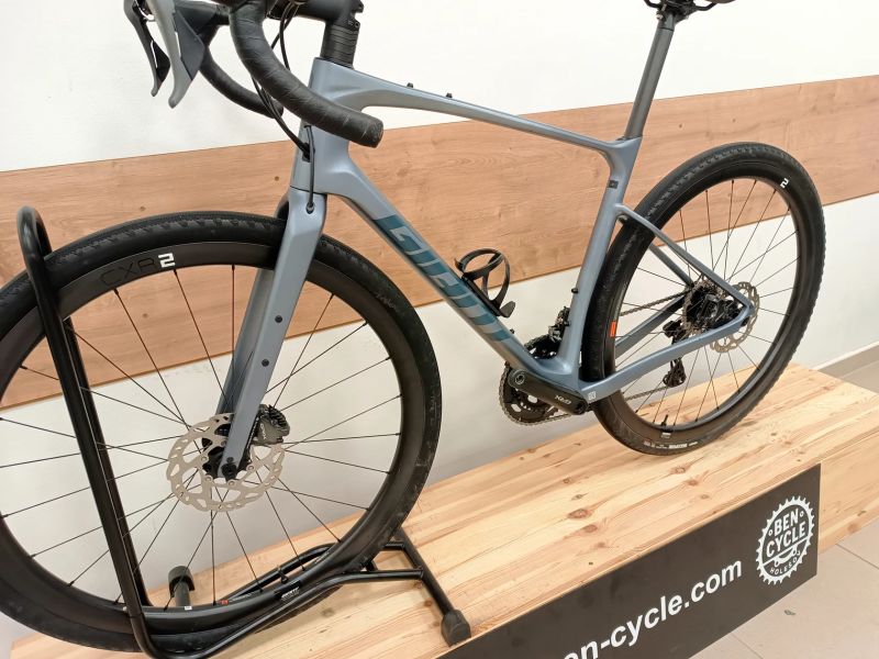 Giant Revolt advanced 0 - karbonová kola Giant