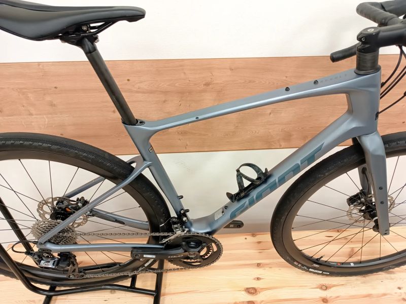 Giant Revolt advanced 0 - karbonová kola Giant