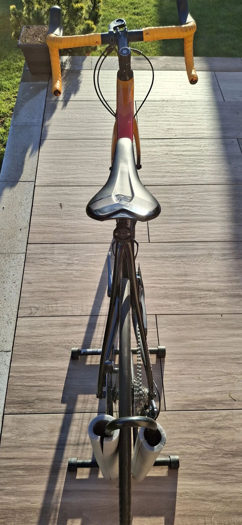 Merida Scultura 5000 provedeni Bahrain McLaren