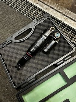 Rock Shox Superdeluxe ult