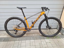 PRODÁM UDRŽOVANÝ TREK PROCALIBER - Rám 9.8. s Komponenty 9.6