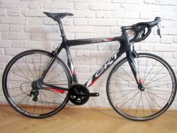 CKT 168 na Shimano 105, 58 cm. Zánovní. 1ROK ZÁRUKA
