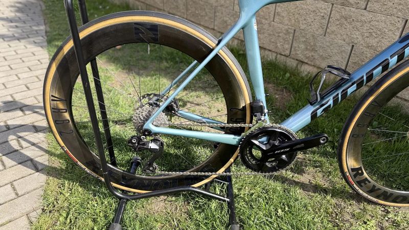 Giant TCR Advanced Di2, vel. M/L