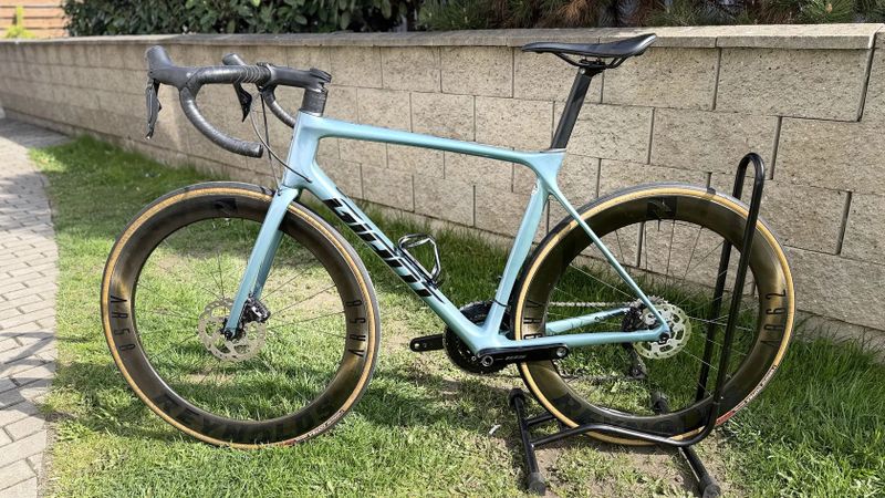 Giant TCR Advanced Di2, vel. M/L