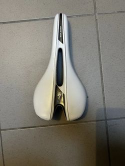 Specialized sedlo Toupe 143mm S-Works Carbon 