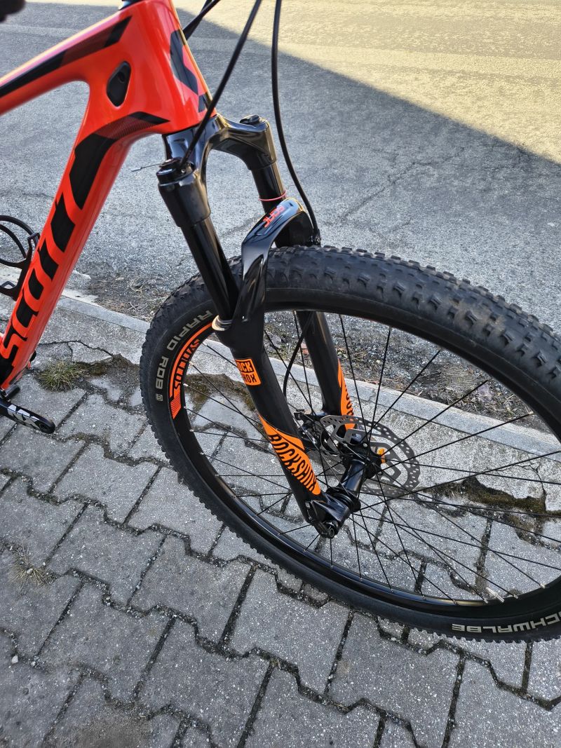 KARBONOVÉ HORSKÉ KOLO SCOTT .,. JAKO NOVÉ